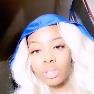 Meet your Posher, Laylay